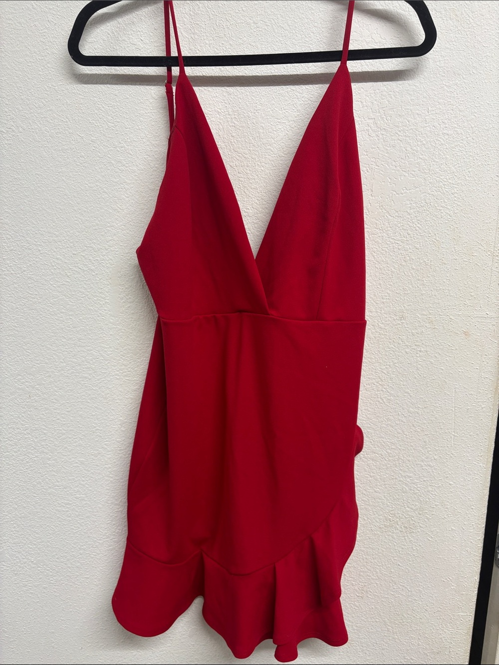 Sleeveless Red V-Neck Ruffle Hem Dress